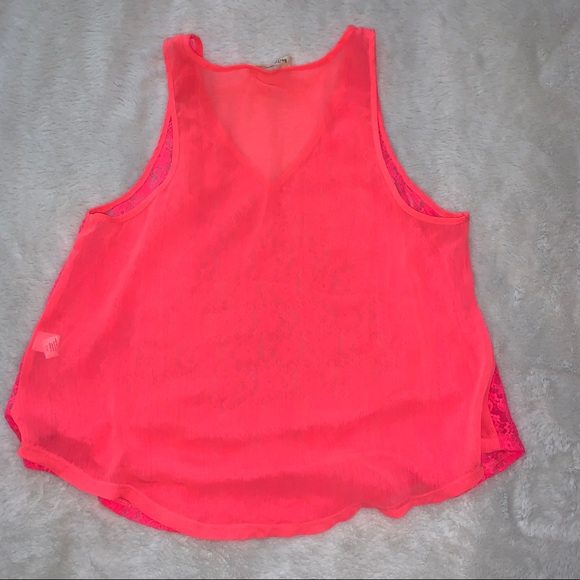 HOT PINK FLORAL TANK - Picture 4 of 5